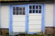5 Signs That It’s Time To Replace Your Old Garage Door
