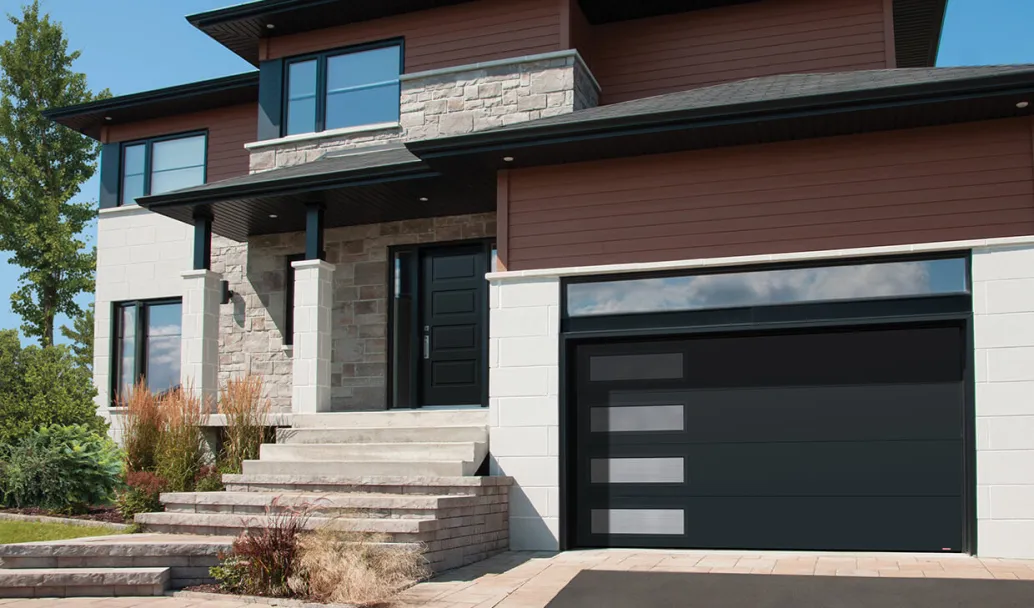 Standard+ Flush, 12' x 7', Black, window layout: Left-side Harmony with Soft glass