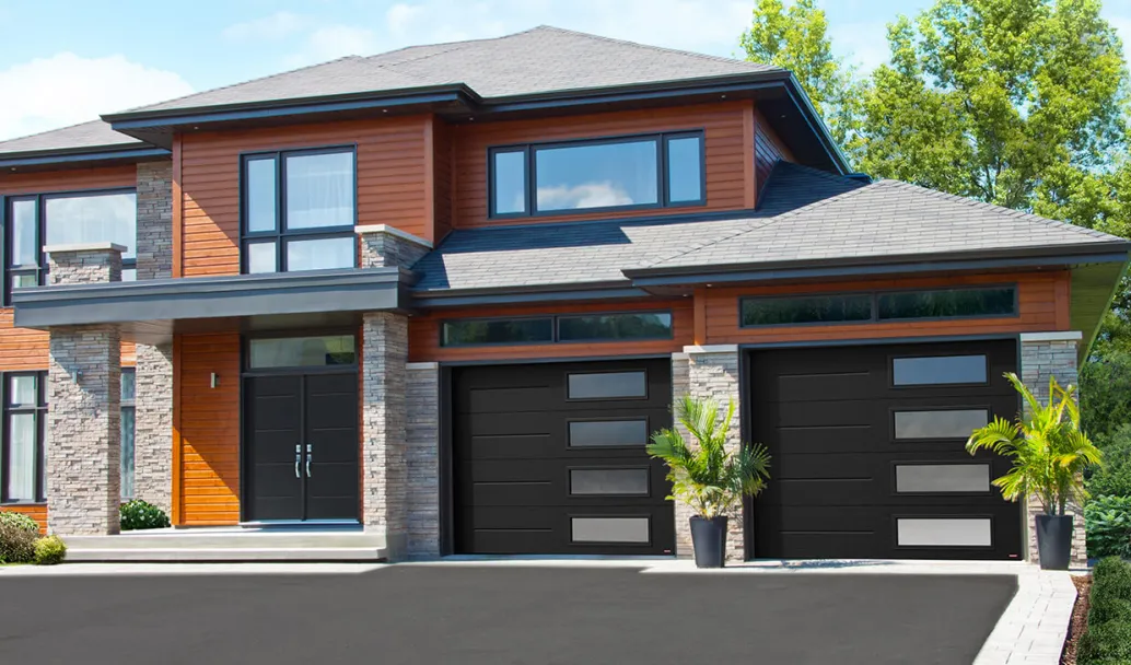 Standard+ Vog, 9' x 7', Black, window layout: Right-side Harmony with White Sandblasted glass / Coordinated with Vog entry door