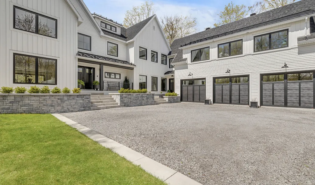 Princeton P-12, 11' x 9', Black doors and overlays, Panoramic windows with Clear glass / Coordinated with Victoria entry door from Novatech