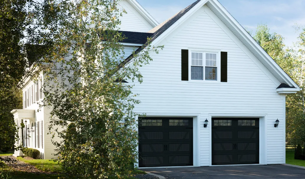 Village Collection V Layout, Plank base, 9' x 8', Black Ice, windows with Stockton Inserts