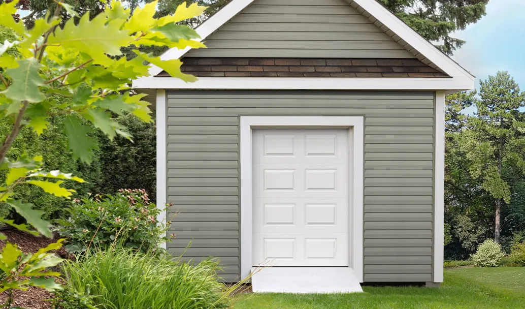 Regal Classic Short, 5' x 7', White