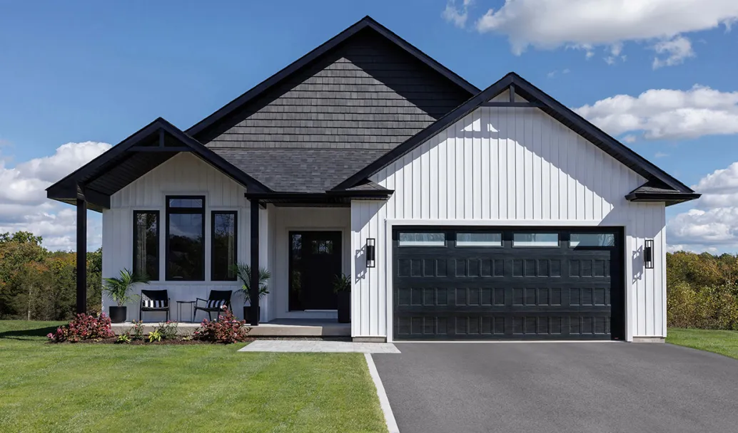 Standard+ Shaker-Flat XS, 16' x 8', Black, White Sandblasted windows