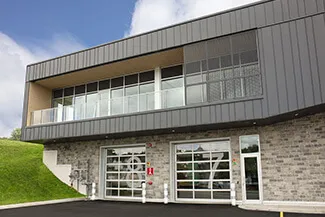 G-4400, 11' x 12', Anodized extrusion