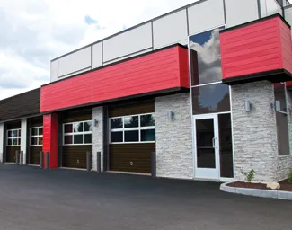 G-5000 Grooved, 10' x 10', Moka Brown, Windows: G-4400 Sections (Full Vision)