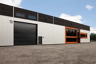 S-24, 20' x 18', Commercial Black