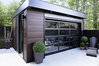 California, 12' x 7', Black aluminum frame, Clear glass