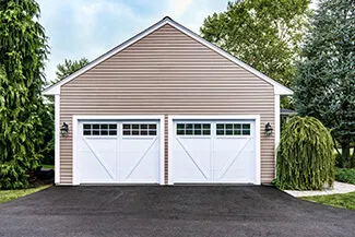 Eastman E-23, 9' x 7', Ice White doors and overlays, 8 lite Panoramic windows