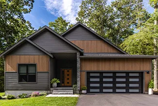 Standard+ Flush, 18' x 7', Black, White Sandblasted windows