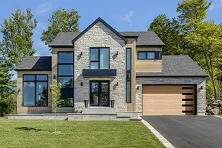 Moderno Multi, 16' x 9', Natural Oak HD Wood Tone door, window layout: Right-side Harmony, Slim windows with Tinted glass. Novatech's Uno entry door.