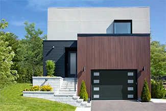 Standard+ Moderno Multi, 12' x 8', Iron Ore, window layout: Outer Harmony with White Sandblasted glass