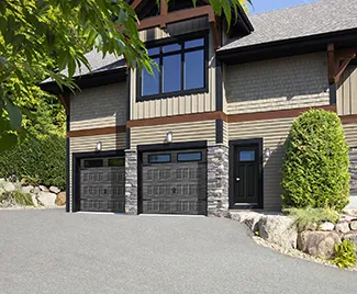 Standard+ Shaker-Flat XS, 9' x 8', Weathered Grey Faux Wood, Clear windows