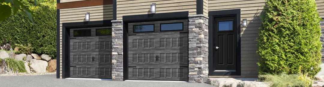 Standard+ Shaker-Flat XS, 9' x 8', Iron Ore Walnut, Clear windows