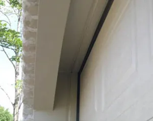 Garage door with an arch