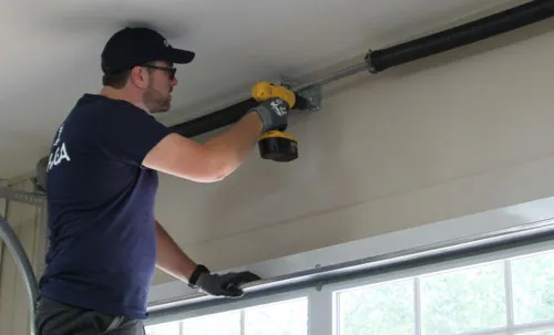 Garaga garage door installer