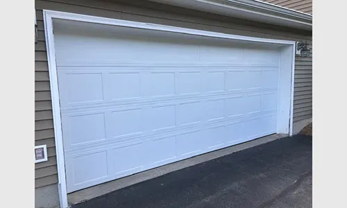 Vantage I-1 Layout, Flat Base garage door, White, 16' x 7'