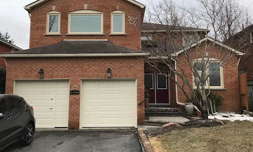Standard+ Classic Mix garage doors, Desert Sand