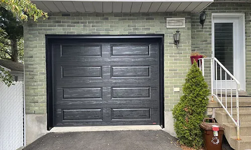 Brick house with Standard+ Classic XL garage door, 9' x 7', Black