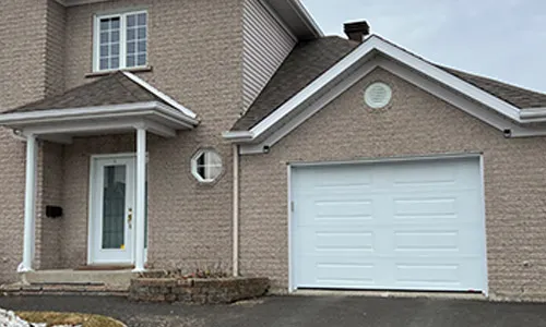 Standard+ Classic XL garage door, 10' x 7', Ice White