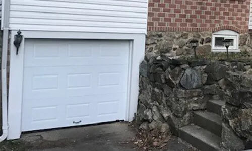 Acadia 138 Classic CC garage door, 7' x 6', Ice White